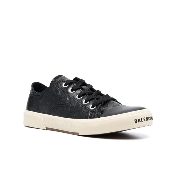 Balenciaga Shoes - Balenciaga
Paris Low Top Sneakers